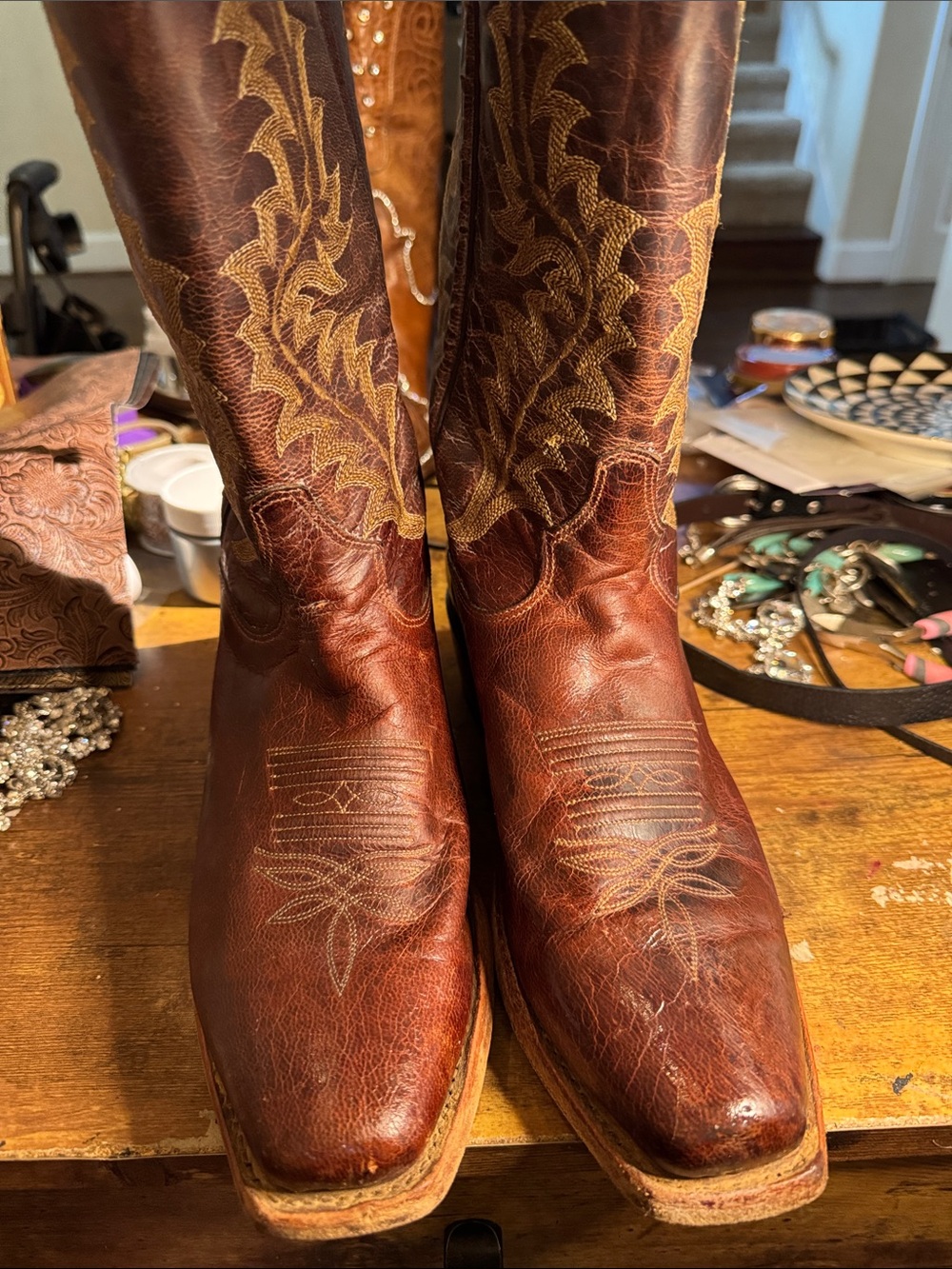 Men’s Tony Lama Brown Leather Cowboy Boots with Gold Stitching 8D